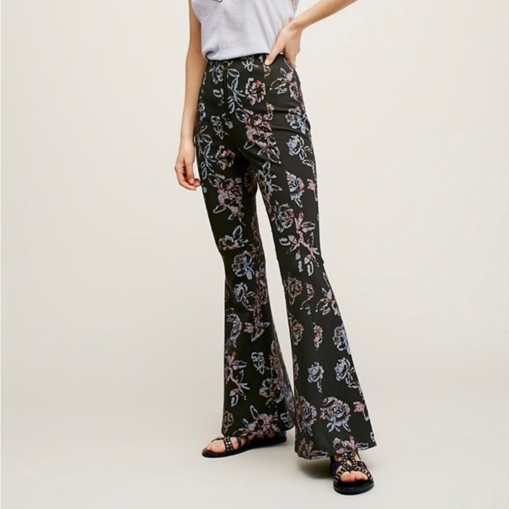 Free People Born To Be Wild Floral High Rise Flare Bell Bottom Pants Size 4